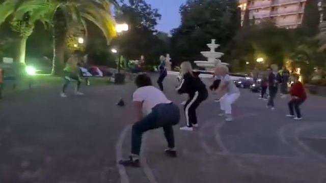 Профсоюзная зарядка МОБУ СОШ №2 города Сочи смотреть онлайн