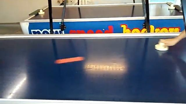 Аэрохоккей + футбол! смотреть онлайн