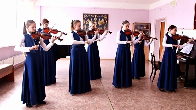 Э. Зарицкий. Танец снежинок. Исполняет образцовый ансамбль скрипачей. смотреть онлайн