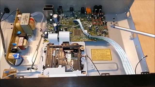 Об аудио серьёзно. SONY MDS-JE640. Короткий обзор и замена пассика механизма загрузки диска. смотреть онлайн