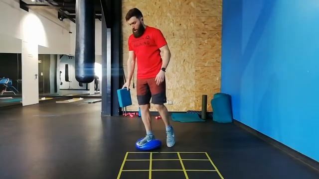 Работа на нестабильной платформе смотреть онлайн