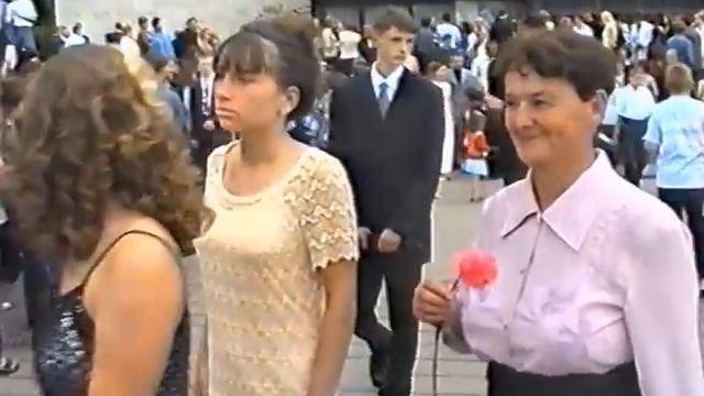 ПРОЩАНИЕ со ШКОЛОЙ 90-х! КРАСОТА-ТО! Годы МОЛОДЫЕ! смотреть онлайн