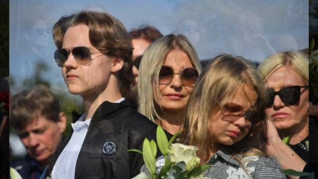 СТРАШНОЕ СЛУЧИЛОСЬ НА МОГИЛЕ ШАТУНОВА смотреть онлайн