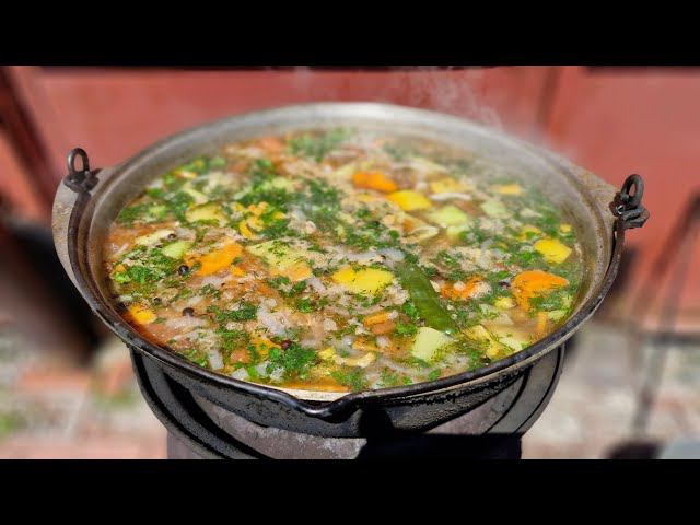 Шулюм в казане из говядины и свинины. смотреть онлайн