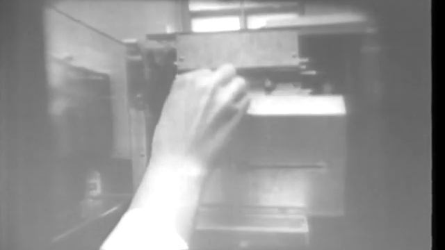 Gazzaniga explains Split Brain in Sperry Lab смотреть онлайн