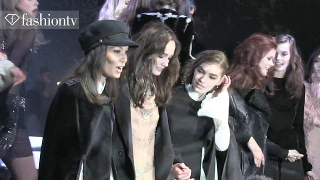 Cara Delevingne & Joan Smalls at the H&M Paris Fashion Week After Party | FashionTV смотреть онлайн