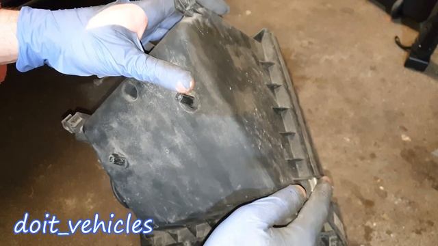 Audi A6 c5 Intake Air Filter Replacement / Cabin Polen Filter Change 1.8T 2.7 смотреть онлайн