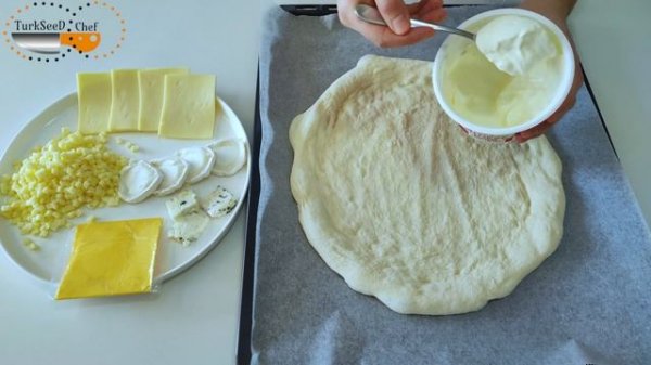 1 Pâte pour 2 PIZZA - Recette Pizza Napolitaine et 4 Fromages ( Recette facile et rapide )