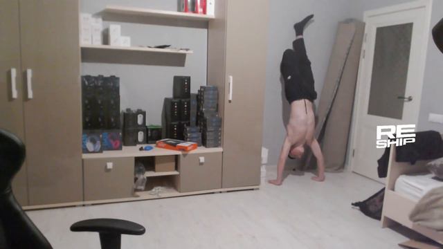 F1L ПОКАЗАЛ КАК ИГРАТЬ СОЛО КЕШ КАПЫ! SO3FME ВЫЙГРАЛ SOLO CASH CUP? F1L__, SO3FME,AT0M_GG,DESWAY смотреть онлайн