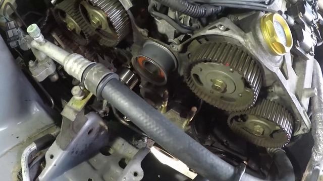 Mitsubishi FTO 6A12 Cambelt, Water Pump & Half Moon Seal Guide смотреть онлайн