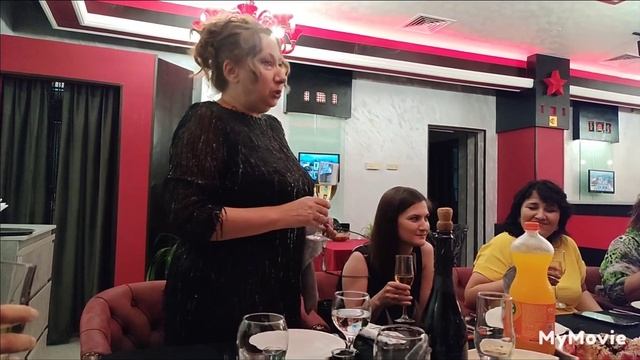 Выпускной сына/Ресторан Перезвоню дорогая/Поздравляли всех с окончанием школы смотреть онлайн
