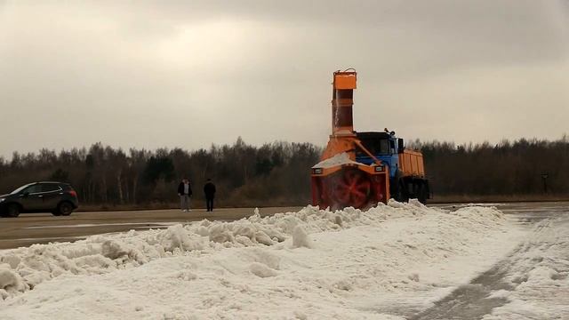ШНЕКОРОТОРНЫЙ СНЕГООЧИСТИТЕЛЬ "АМКОДОР" смотреть онлайн