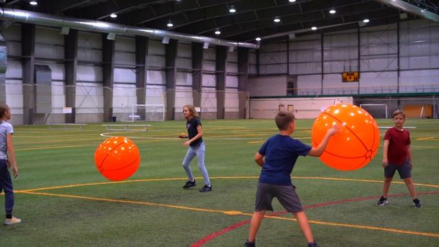 Large Beach Ball for Kids: Best Basketball Giant Beach Balls for Pool смотреть онлайн