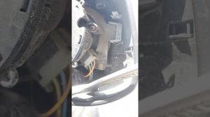 Замена лампочки подсветки бокового зеркала. Мондео 4.