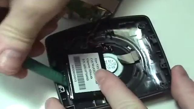 How To Replace Your TomTom One 130 Battery смотреть онлайн