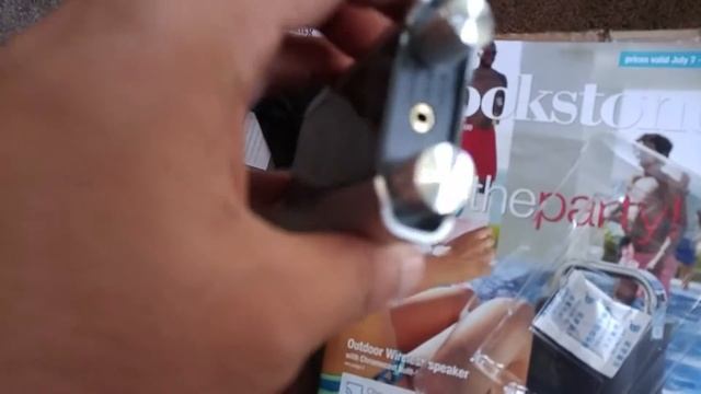 Brookstone Big Blue Bluetooth Amplifier смотреть онлайн