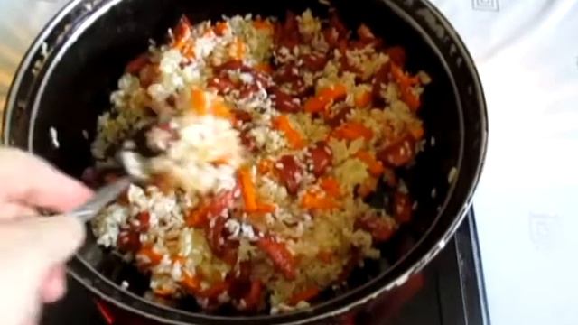 Рис рассыпчатый с сосисками (как плов) - на сковороде смотреть онлайн