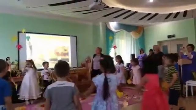 ВеДеДо. "В осеннем лесу" (Коренблит - Коренблит). г. Якутск смотреть онлайн