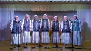 Тойук. Фольклорный ансамбль  "Дьиэрэй". Сунтарский улус.