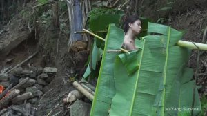 Полное видео: 30 дней выживания и комфортного купания в дикой природе