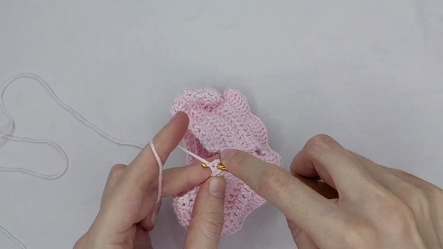 Вязаное платье для игрушки крючком. смотреть онлайн