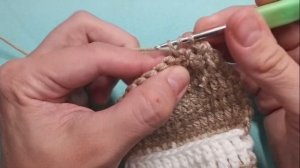 Красивые, замечательные ДЕТСКИЕ НОСКИ крючком. Как научиться вязать носочки крючком.