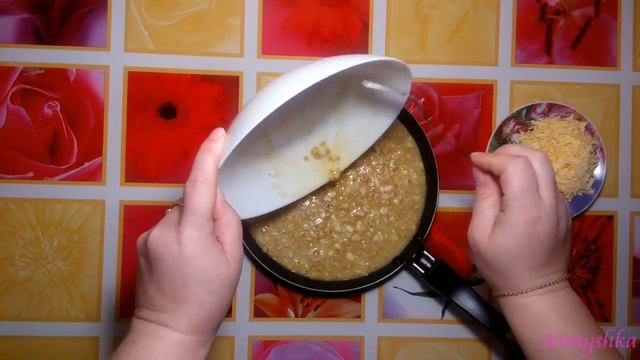 СУПЕР ЗАВТРАК ЗА 5 МИНУТ. ОВСЯНОБЛИН С СЫРОМ И ЗЕЛЕНЬЮ смотреть онлайн