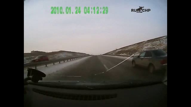 Водитель решил, что это не по-пацански - быть обогнанным и вдул что есть силы смотреть онлайн