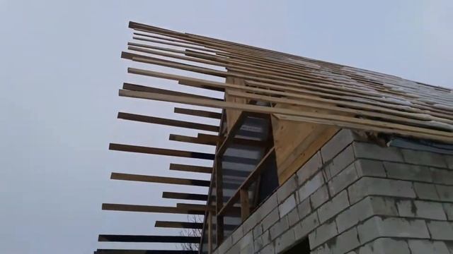 Двухскатная крыша своими руками смотреть онлайн