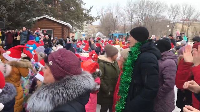 Новогодний флешмоб г. Арсеньев смотреть онлайн