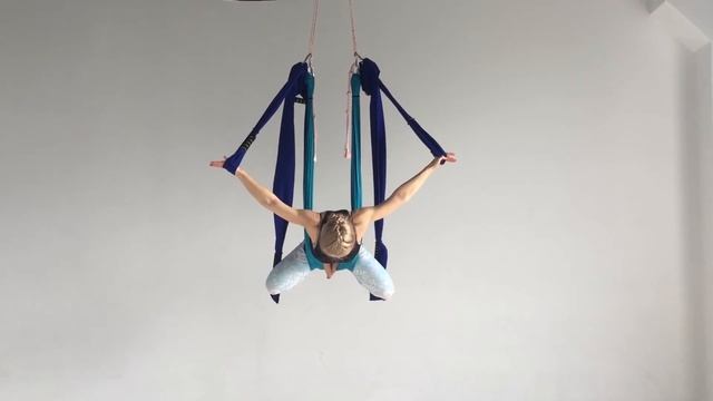 Йога в гамаках смотреть онлайн