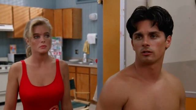 Shauni & Eddie - Shauni checks Eddie's head смотреть онлайн