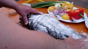ЖАРЕНЫЙ КАРП НА КОСТРЕ!!! КАК ВКУСНО ПОЖАРИТЬ РЫБУ!!!
