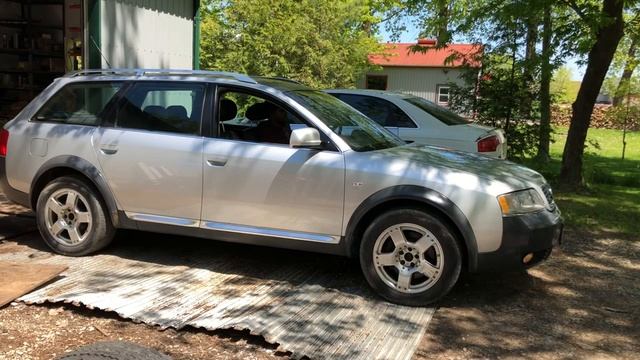 C5 Audi Allroad 2.7T Quattro with functional air suspension смотреть онлайн