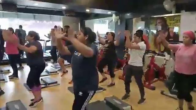Stepper Aerobics Workout Session | Energie Gym