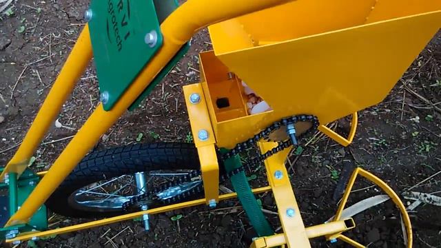 Seed Drill groundnut смотреть онлайн