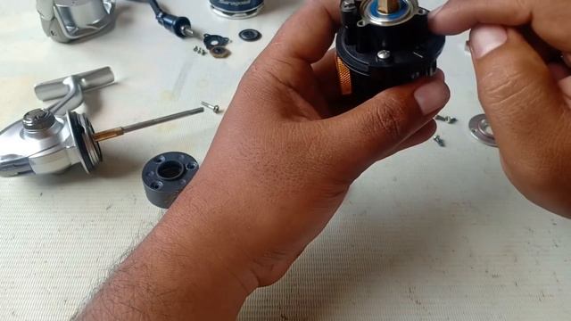Penn Slammer III vs Shimano Saragosa смотреть онлайн