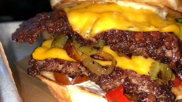 BWWs Loaded Burgers - BURGER WARS смотреть онлайн
