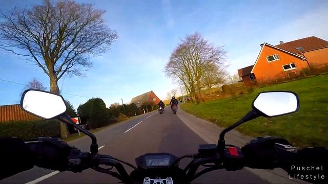 First Day of Sun 2019 | Honda Grom vs. Suzuki SV1000 | Grom Wheelie | Gromsquad | Puschellifestyle смотреть онлайн
