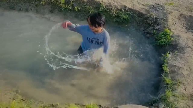 Ali khatarnak nehar me gir gaya 🥺 || смотреть онлайн