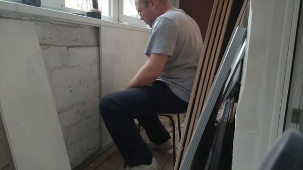 ПЕНА ВЫРУЧАЕТ!!! ПВХ панели на кривую стену...быстро!THE FOAM HELPS!!!  panels on the curved wall..