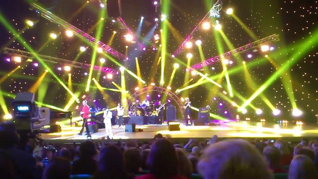 Олег Скрипка та Рома на концерті Василя Попадюка смотреть онлайн