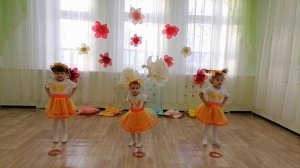 Танец "Ладошки". Коллектив "Ладушки"