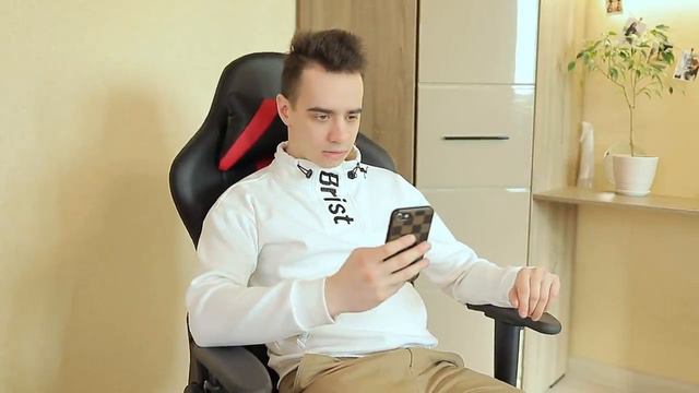 КОРОЧЕ ГОВОРЯ, НИКОГДА НЕ ПЛАЧУ. смотреть онлайн