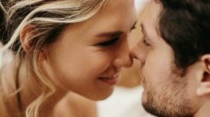 я КАЖДЫЙ ДЕНЬ ДАРИЛ ТЕБЕ ТЮЛЬПАНЫ