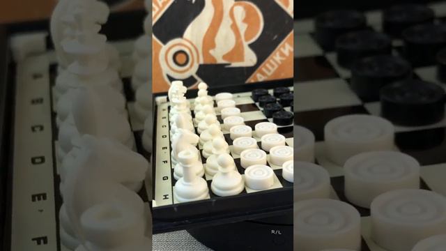 Шахматы и шашки, дорожный набор, на магнитах, СССР, 1980-е гг. смотреть онлайн