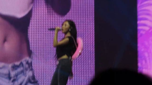 MAMAMOO - "Travel" @ Kia Forum 6/4/2023 смотреть онлайн