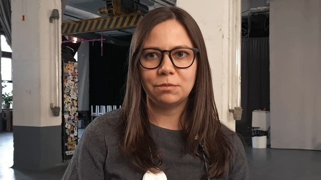Алина Долгих про гуманитариев и женщин в ИТ, пчёл и Kotlin смотреть онлайн