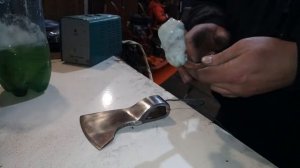 РИСУНОК НА ТОПОРЕ. ТРАВЛЕНИЕ РИСУНКА МЕДНЕНИЕ