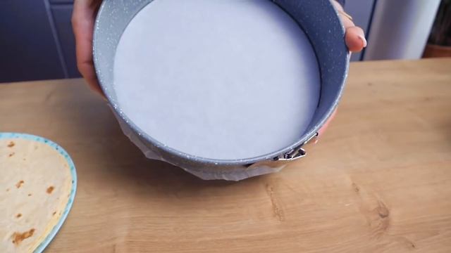 Просто добавьте КЕФИР! Так ВКУСНО, что пришлось готовить ДВАЖДЫ!!! смотреть онлайн